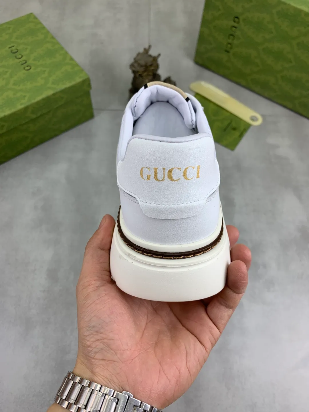 Men's shoes 💰P400💰[New style]🆘 The latest model from Gucci GUCCI official website🎁Classic casual and fashionable men's shoes👟Best model💥The style is simple and elegant, exclusive for trendy men. Unique official website latest brand elements👑Gucci original decoration, fashionable and generous, original soft calfskin fabric➕Comfortable soft first-layer pigskin lining ✅The official website specifies wear-resistant casual outsole, the classic model is photographed in real life🎬Color: 2️⃣colors available😍Number of codes: 38-44